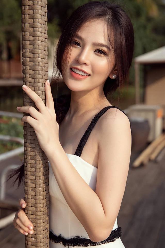 Clip nóng sex phi huyền trang