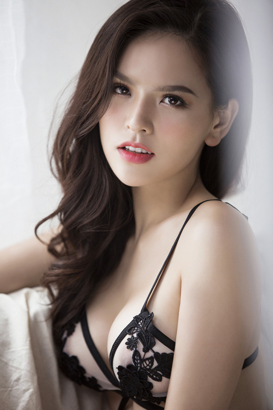 Clip nóng sex phi huyền trang
