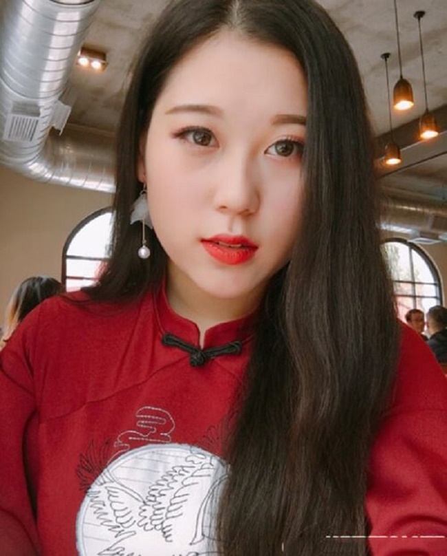 Lễ tân vũ phương Spa lộ clip nóng