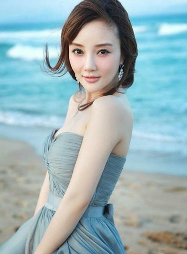 Lý Dịch Phong lộ clip nóng Ồn ào showbiz chấn động dư luận