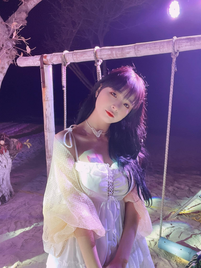 Mèo Simmy lộ clip nóng Sự thật và hậu quả